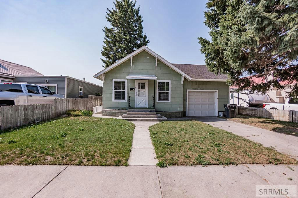 135 W 14TH ST, IDAHO FALLS, ID 83402, photo 1 of 58