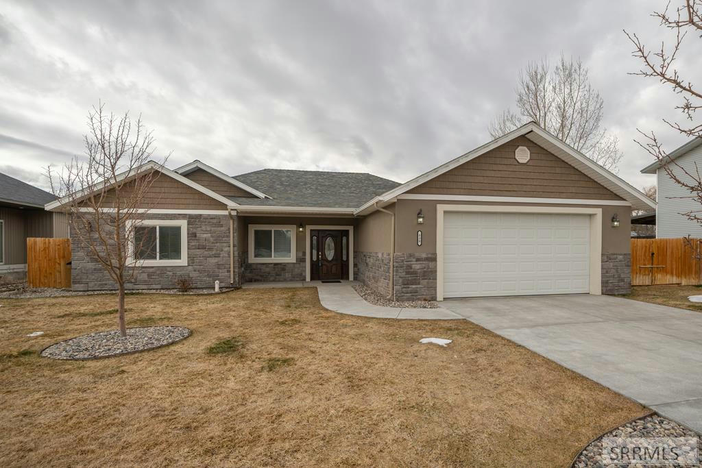 830 MATCHPOINT DR, AMMON, ID 83406, photo 1 of 49