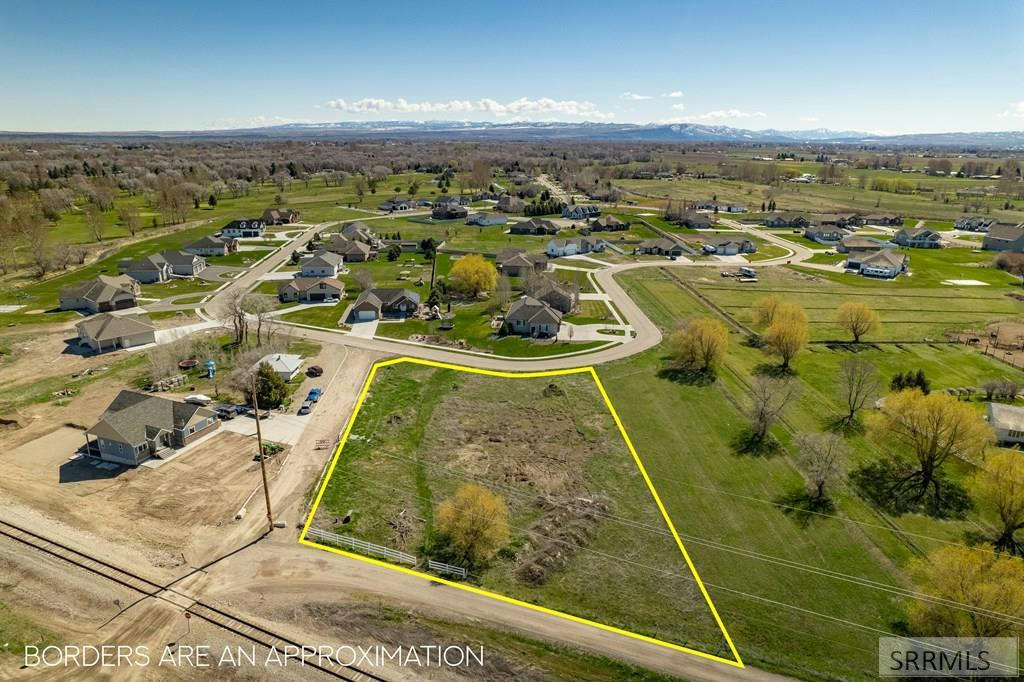 4020 CALLOWAY DR, RIGBY, ID 83442, photo 1 of 11