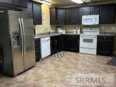 571 COOK ST, REXBURG, ID 83440, photo 5 of 52